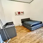New Apartment 50M Charles Square