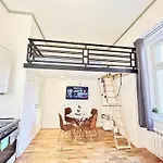 New Apartment 50M Charles Square