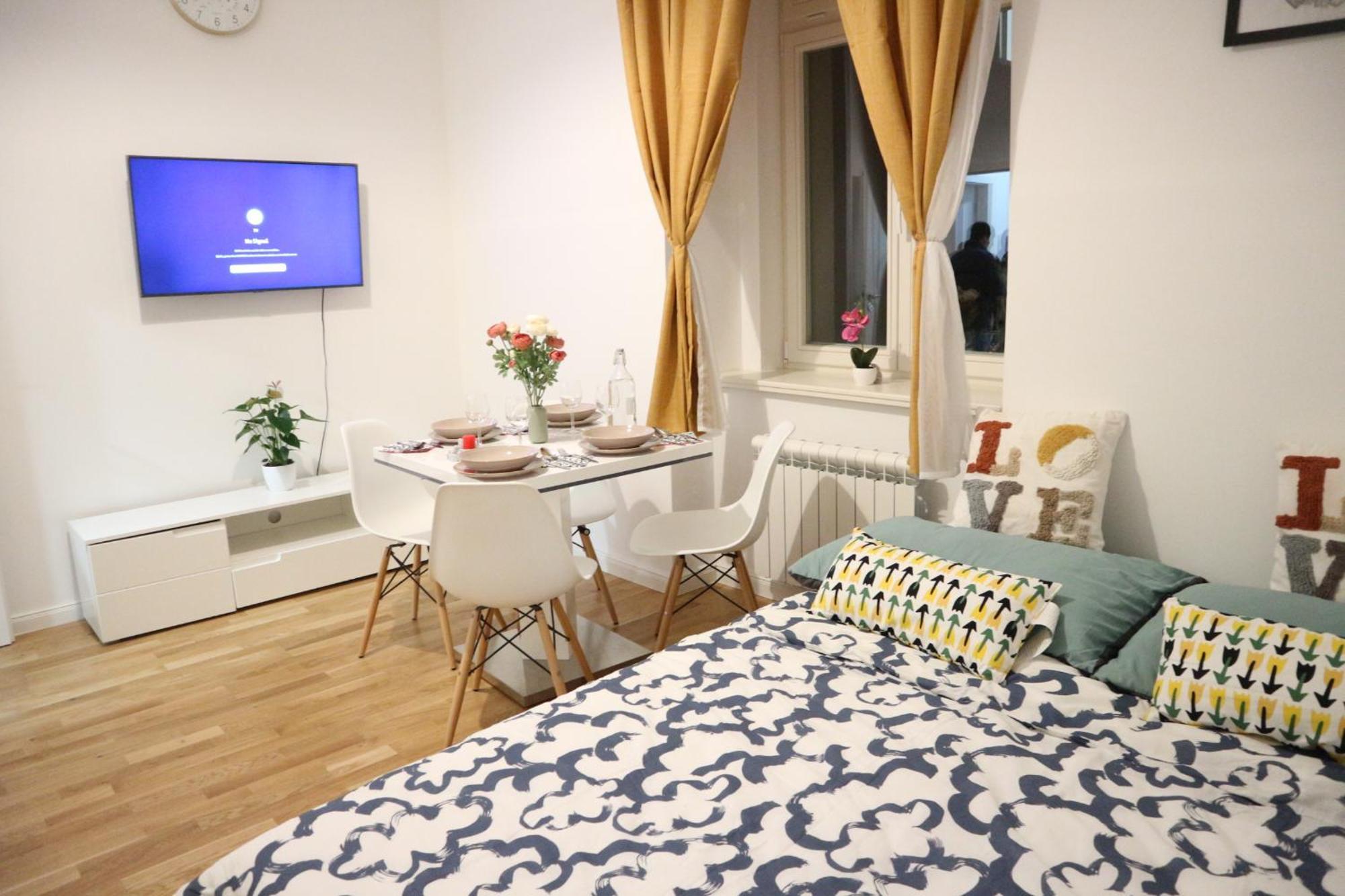 Apartment New 50m Charles Square
